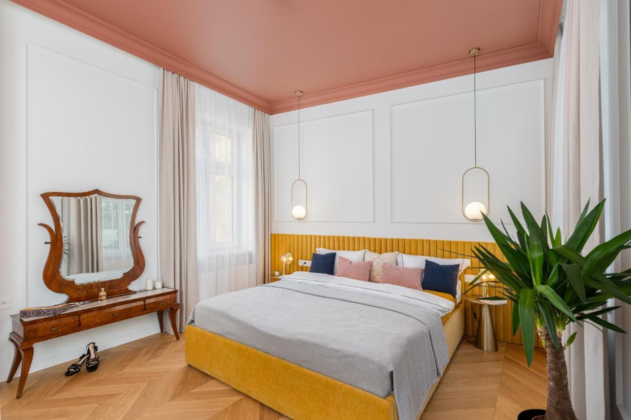 Premium Apartment In Parisian Style In The Heart Of Old Krakow Exterior photo